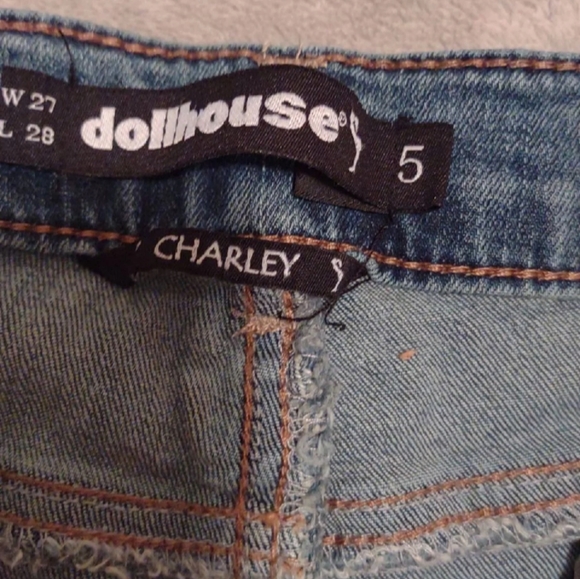 Juniors distressed jeans - Picture 3 of 3